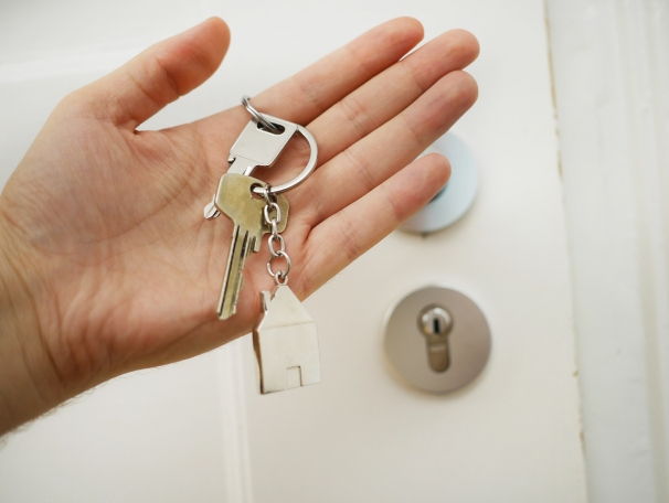https://JuliaAdams.StopRentingStartOwning.com